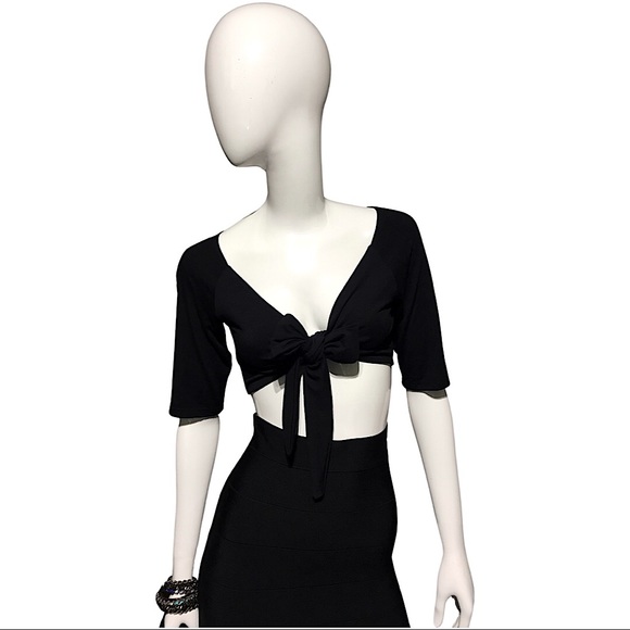 Black Ballet Wrap Top with V Neck - Picture 5 of 6